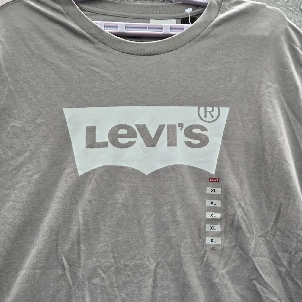 Levi's Men Shirt XL Gray Standard Logo Short Sleeve NWT